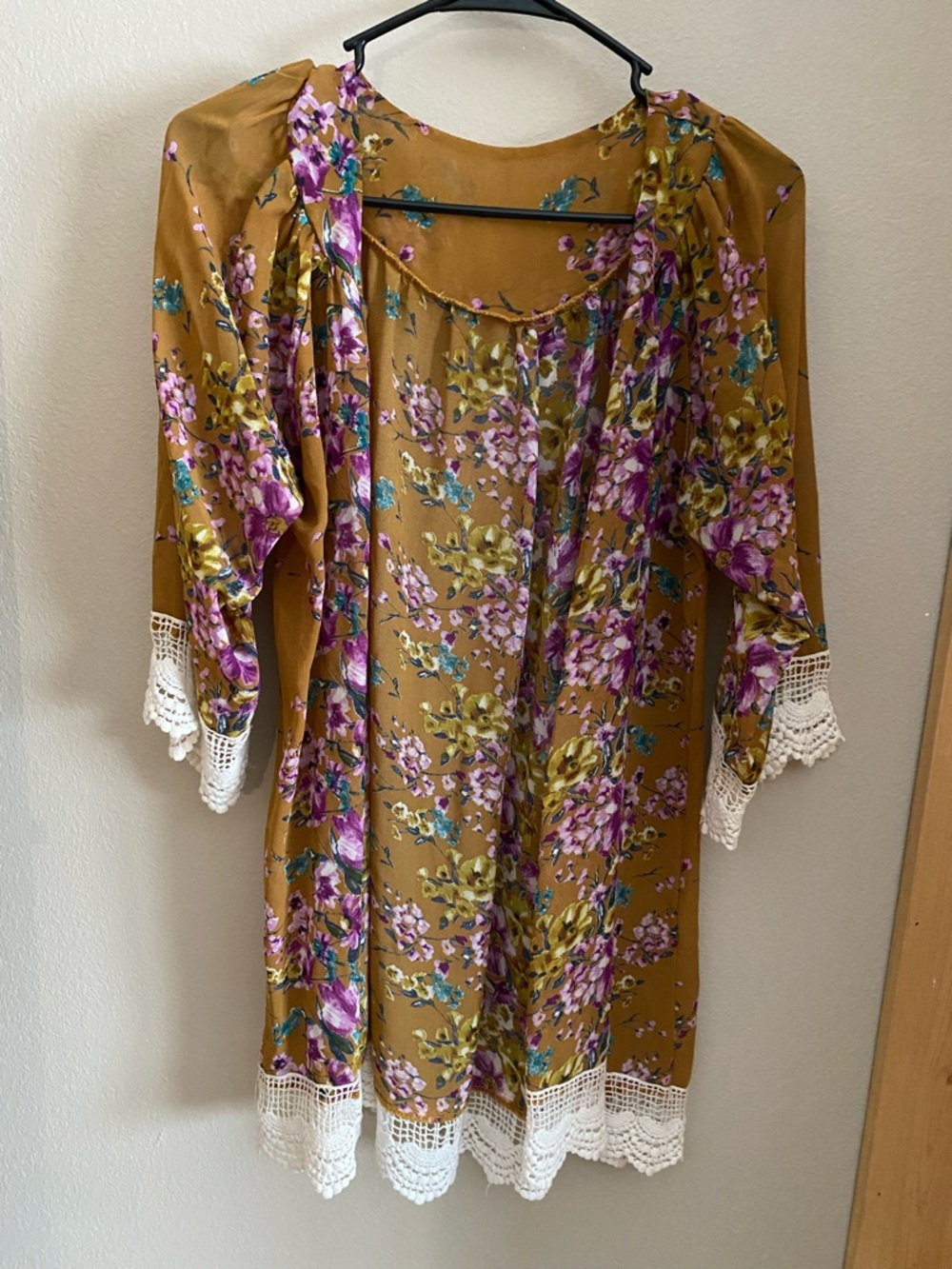 Floral Lace-Trim Kimono Robe in Mustard